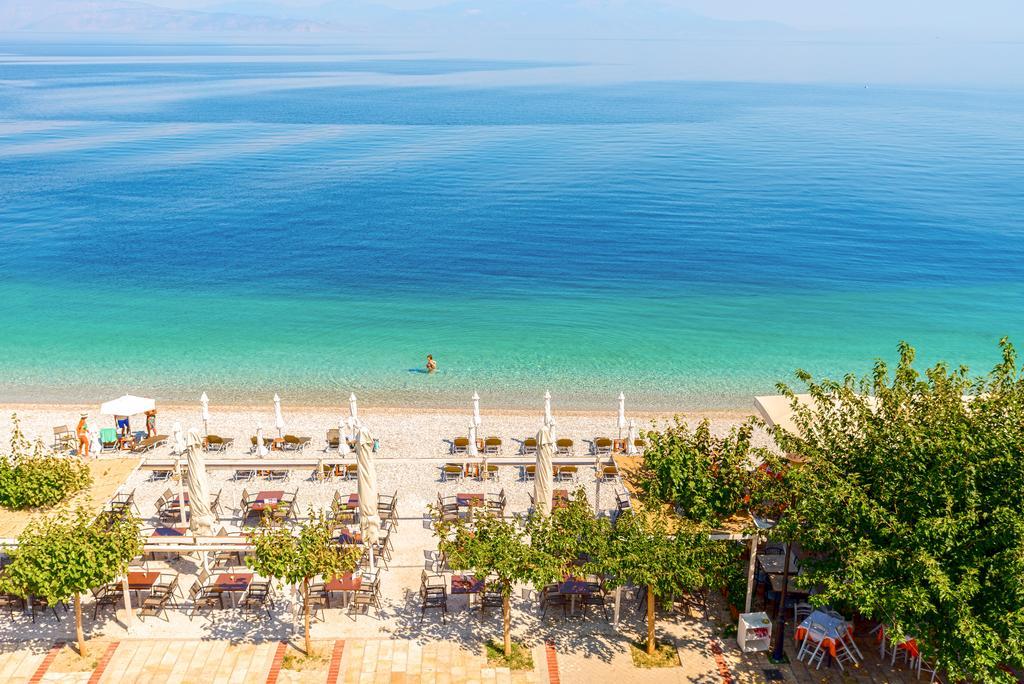 Akrata Beach Hotel Esterno foto